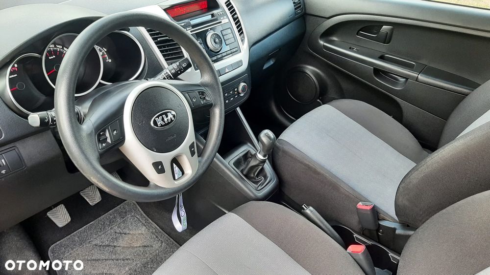 Kia Venga 1.4 CVVT Attract - 19
