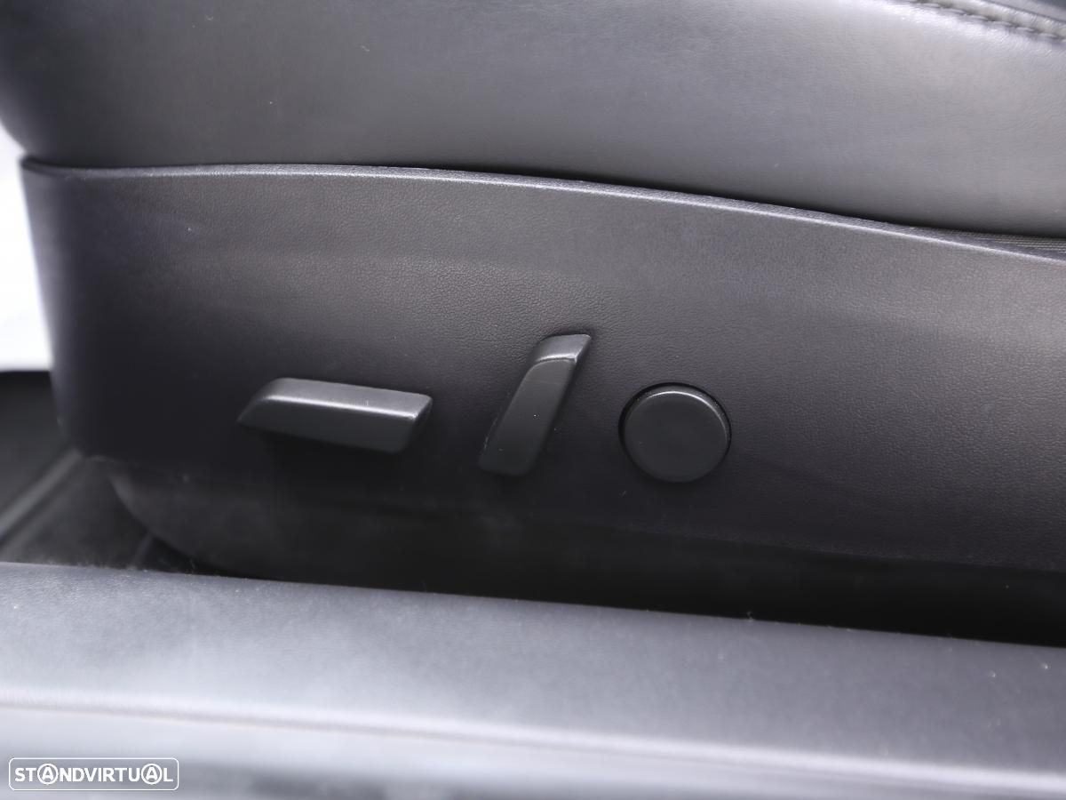 Tesla Model 3 Performance Dual Motor AWD - 19