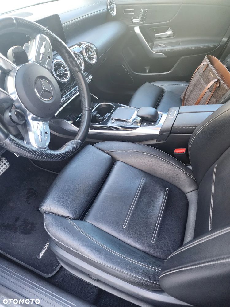 Mercedes-Benz CLA AMG 35 4-Matic 7G-DCT - 12