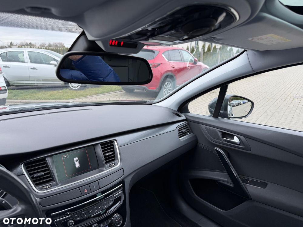 Peugeot 508 BlueHDi 180 EAT6 Stop&Start Allure - 23