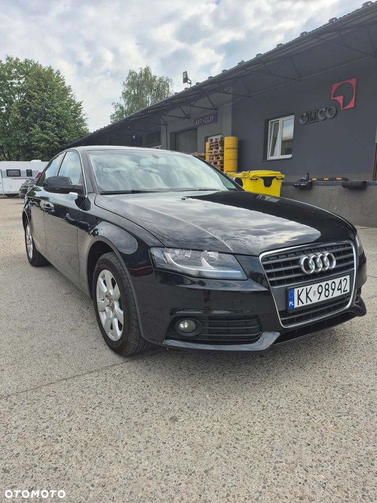 Audi A4 Limousine - 3