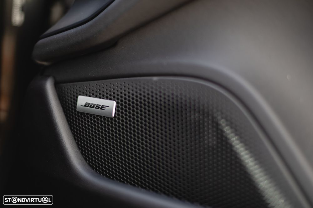 Porsche Taycan Sport Turismo - 15