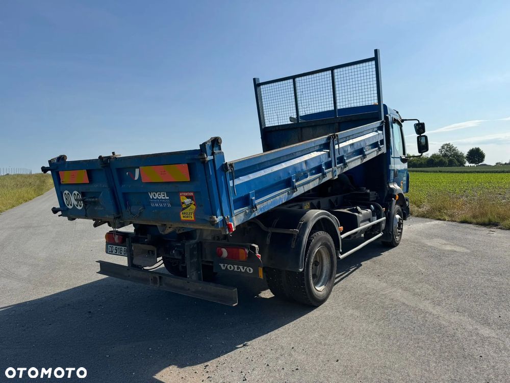 Volvo FL240 - 10