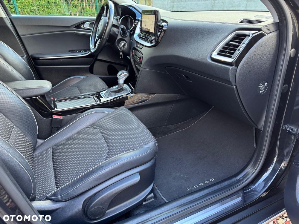 Kia XCeed 1.6 CRDi mHEV Prestige Line DCT - 12