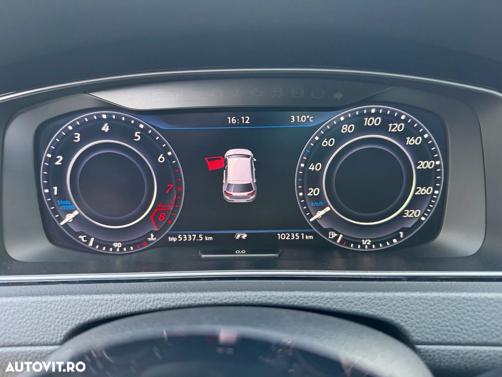Volkswagen Golf - 14