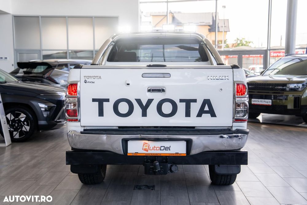Toyota Hilux 4x4 Double Cab DPF Autm. Executive - 12