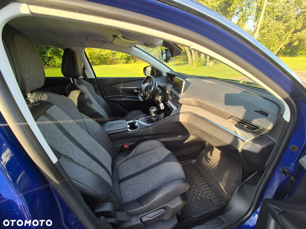 Peugeot 3008 - 11