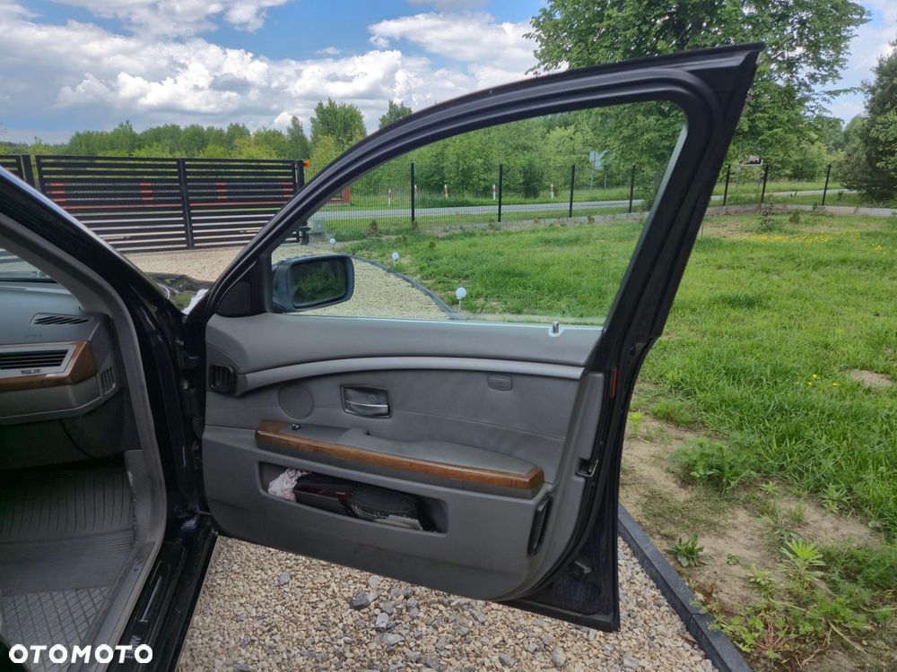 BMW Seria 7 730d - 26