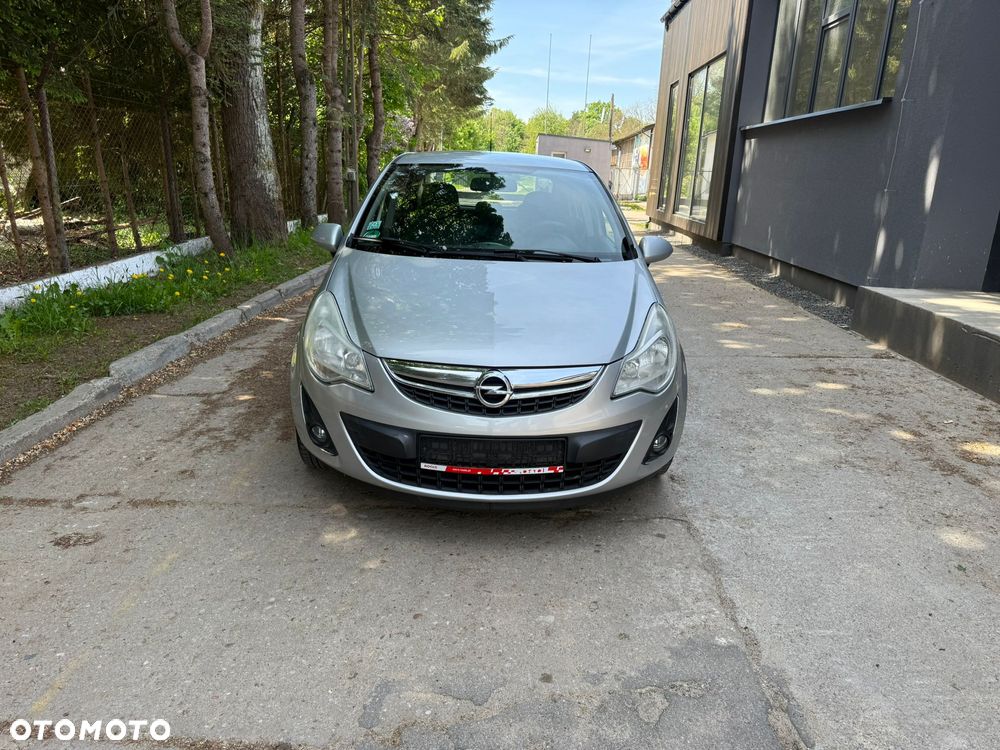 Opel Corsa 1.2 16V Cosmo - 4