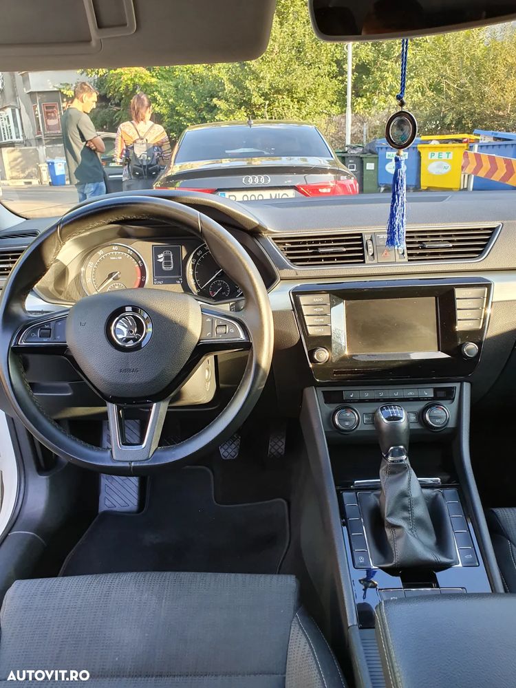 Skoda Superb Combi 1.4 TSI Ambition - 13