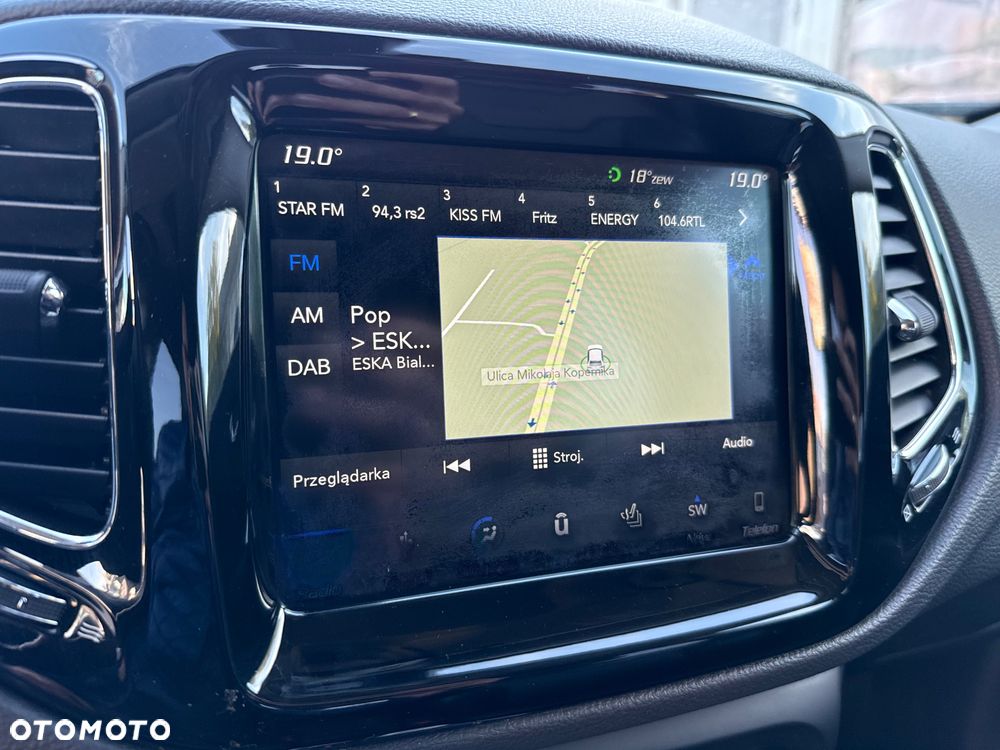 Jeep Compass - 30