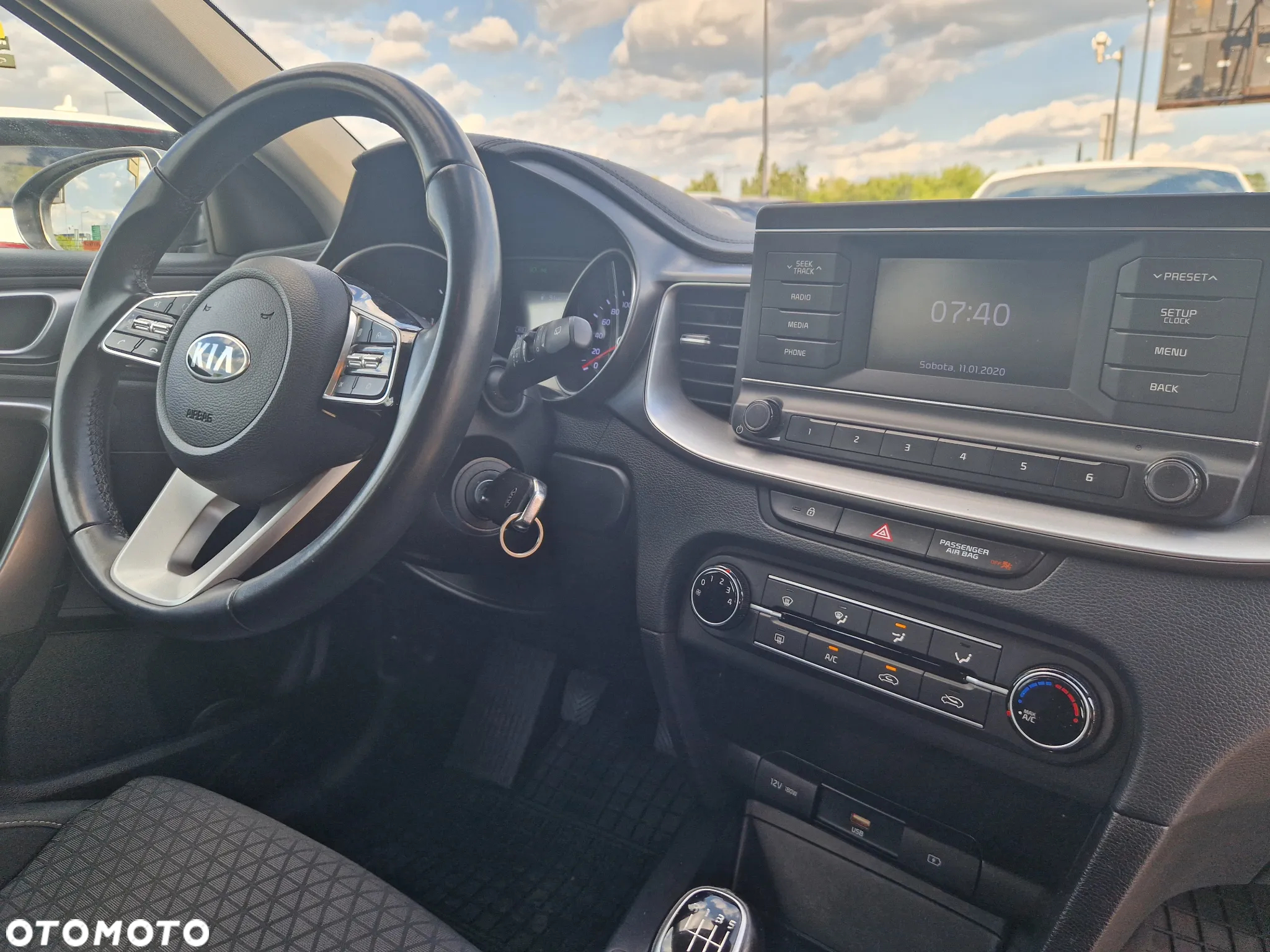 Kia Ceed 1.6 CRDi SCR M - 17