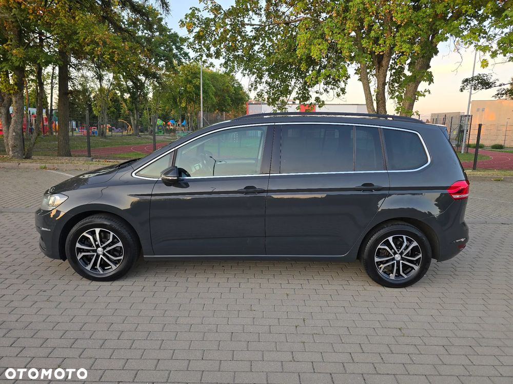 Volkswagen Touran - 2