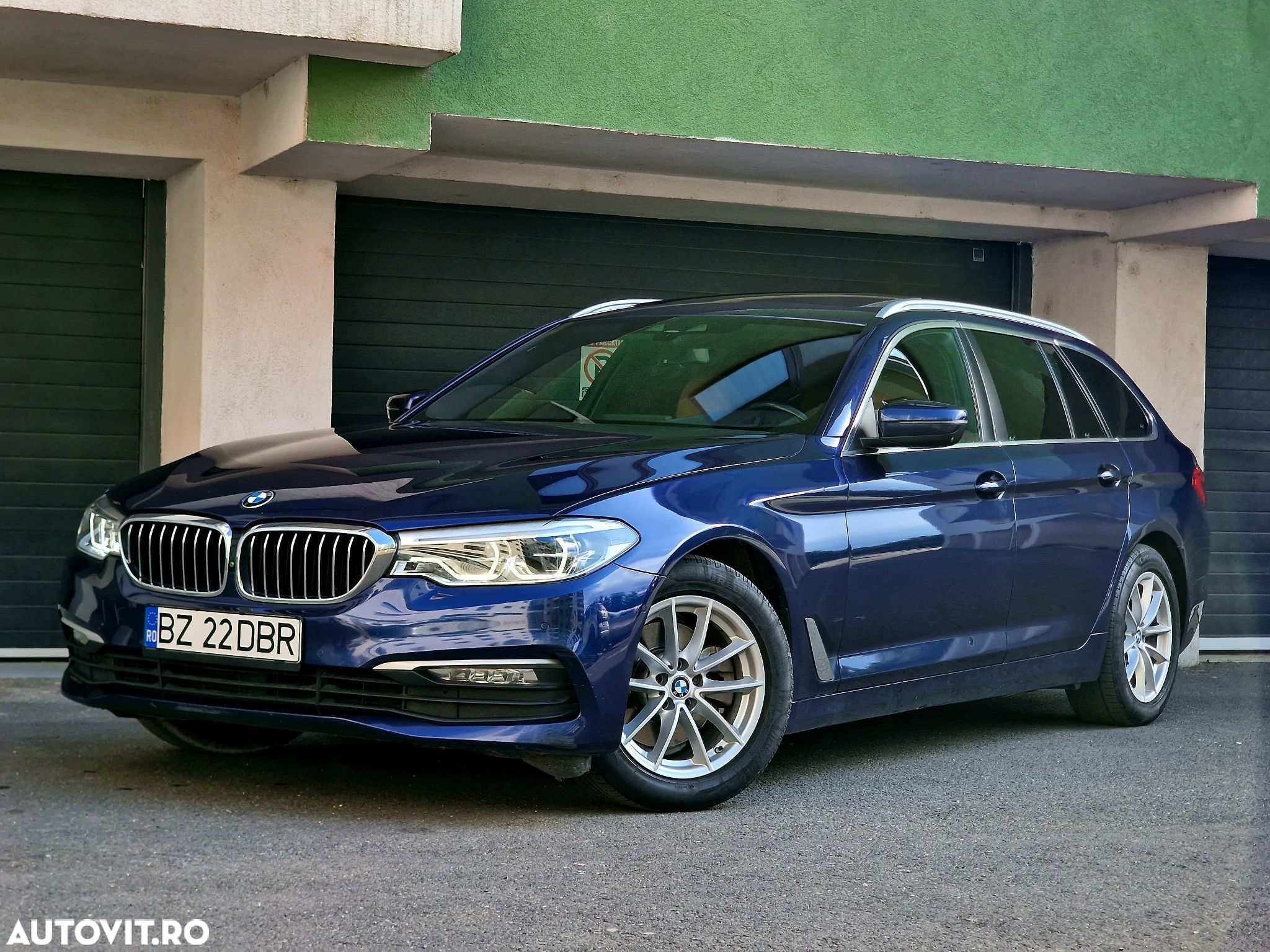 BMW Seria 5 520d Touring Aut. - 1