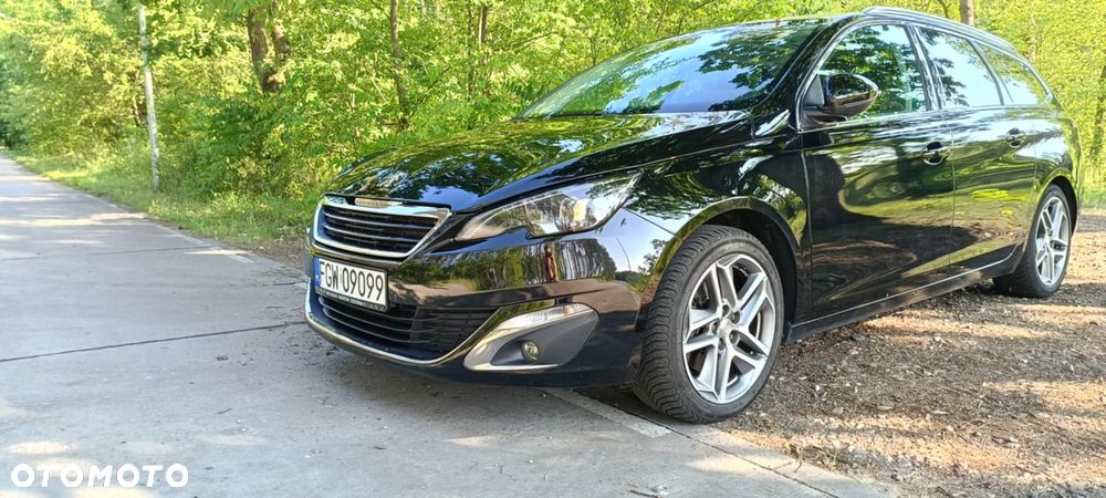 Peugeot 308 BlueHDi 150 EAT6 Stop & Start Allure - 4
