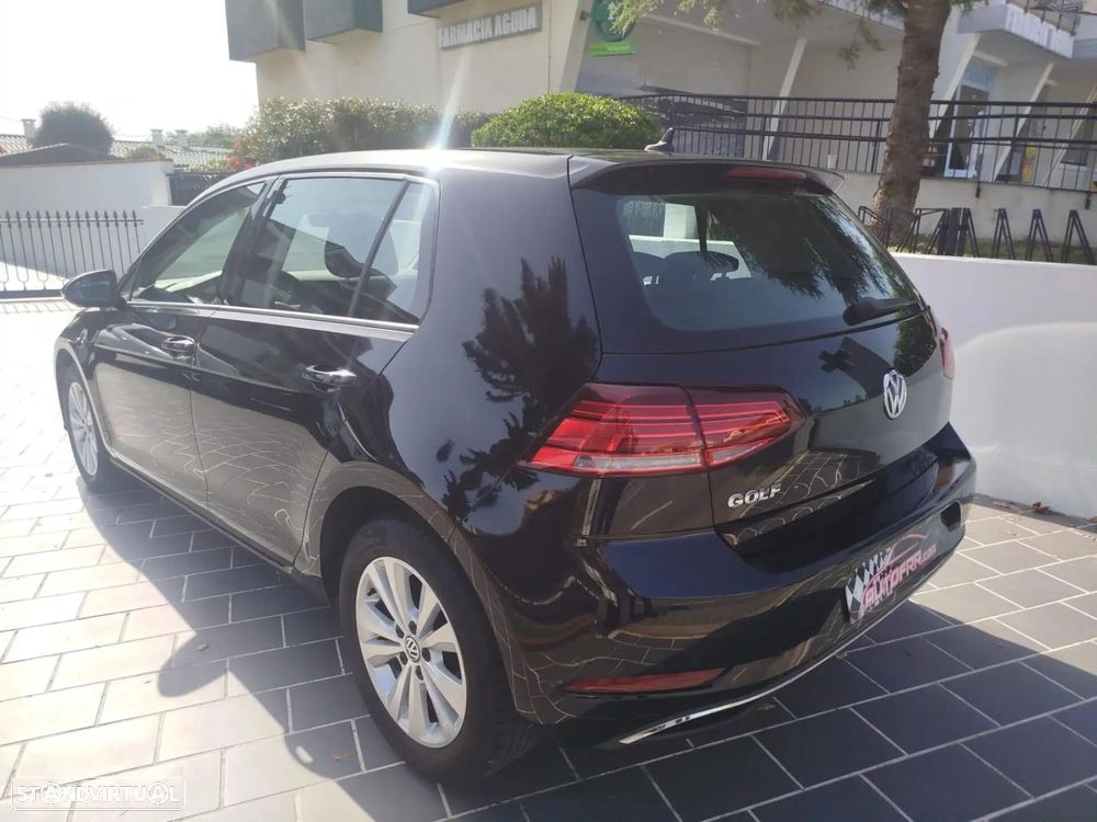 VW Golf - 33