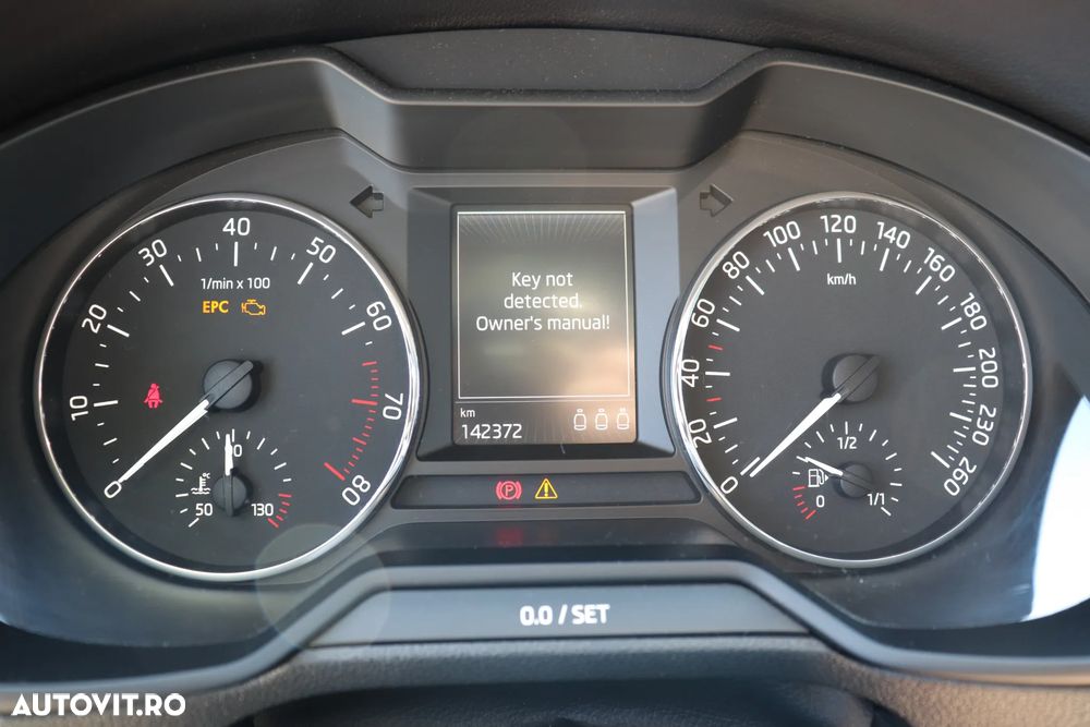 Skoda Octavia 1.4 TSI ELEGANCE - 27