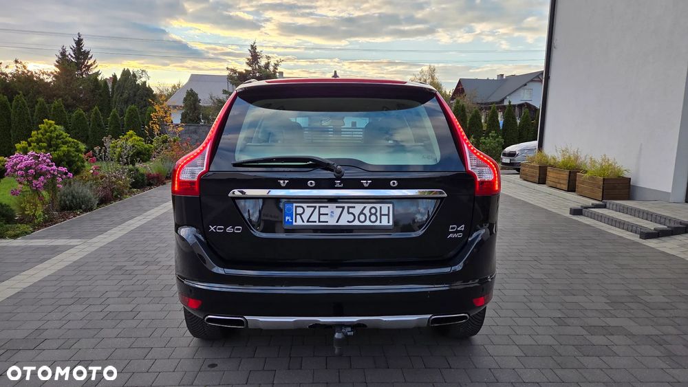 Volvo XC 60 2.4D AWD Summum - 5