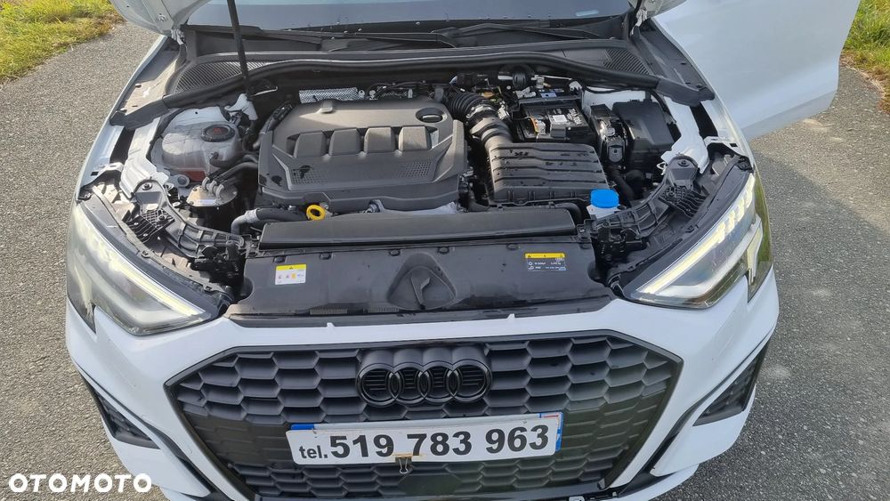 Audi A3 Sportback 2.0 TDI (clean diesel) S tronic S line Sportpaket - 33