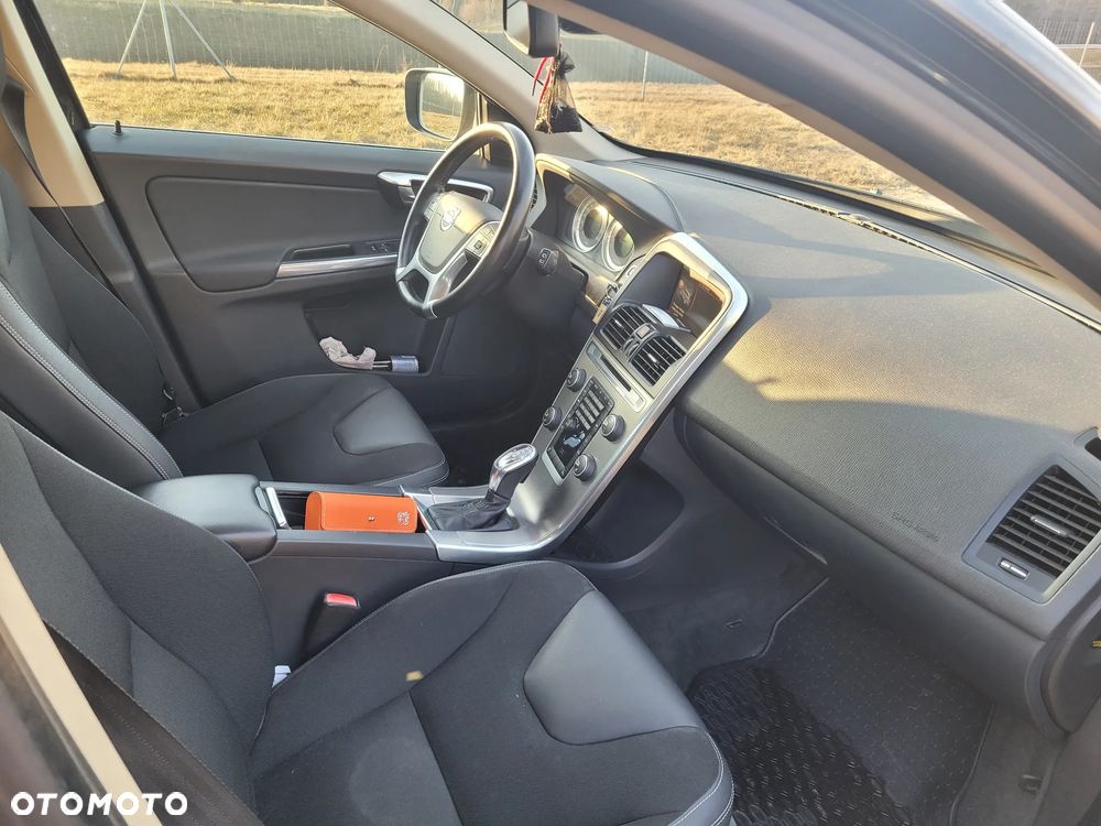 Volvo XC 60 D4 Geartronic Momentum - 7