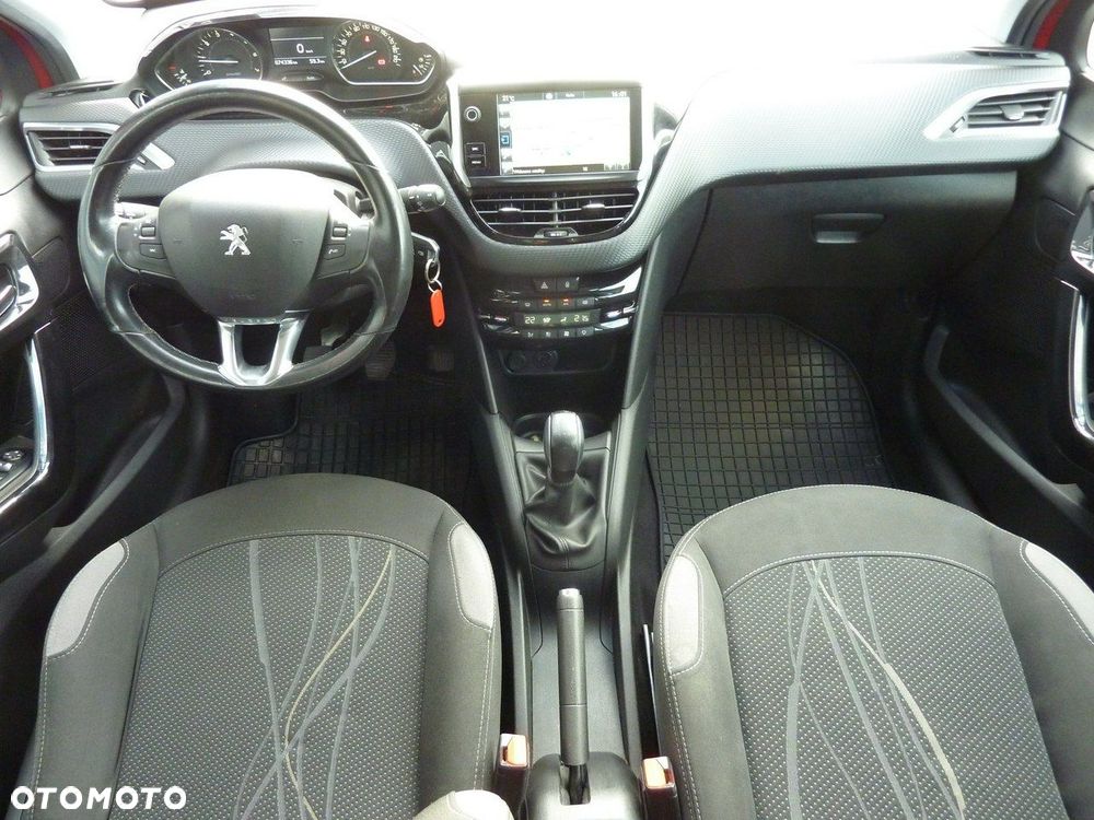 Peugeot 208 - 20