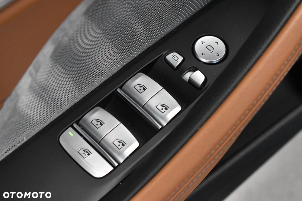 BMW Seria 8 - 8