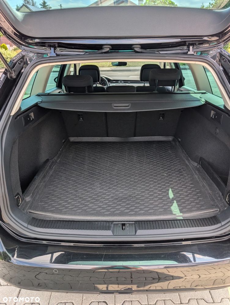 Volkswagen Passat 1.8 TSI BMT Comfortline DSG - 24