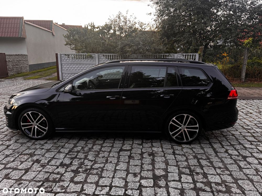 Volkswagen Golf - 15