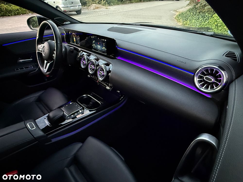 Mercedes-Benz CLA 220 d AMG Line 8G-DCT - 14