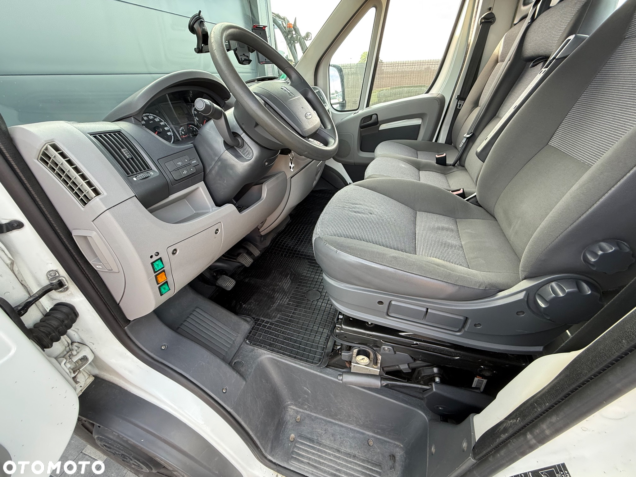 Peugeot BOXER - 13