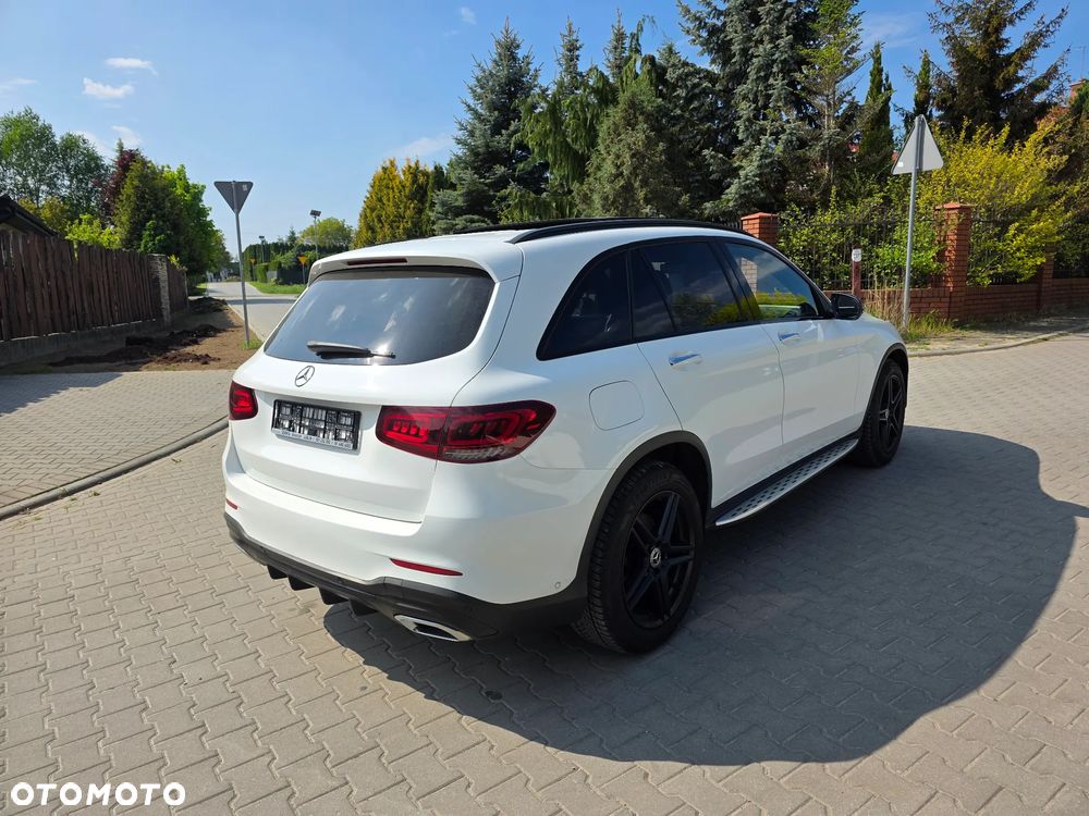 Mercedes-Benz GLC 200 4Matic 9G-TRONIC AMG Line - 28