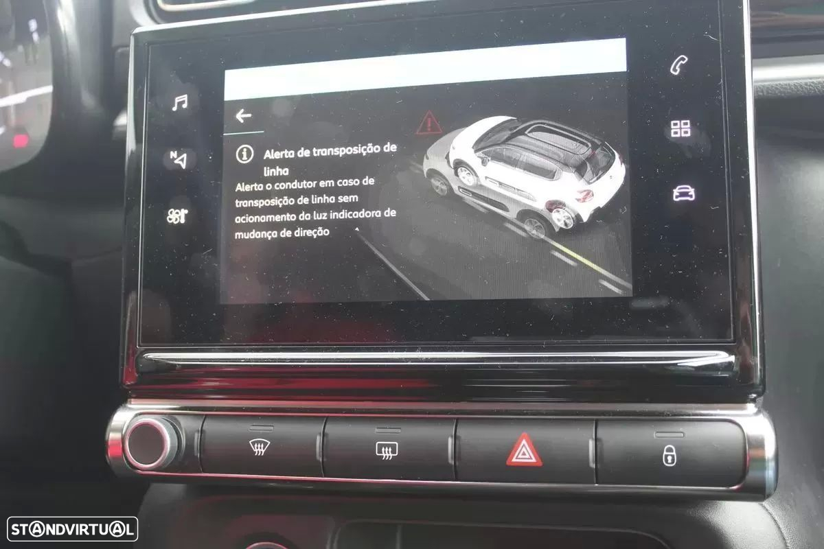 Citroën C3 1.2 PureTech Shine EAT6 - 26