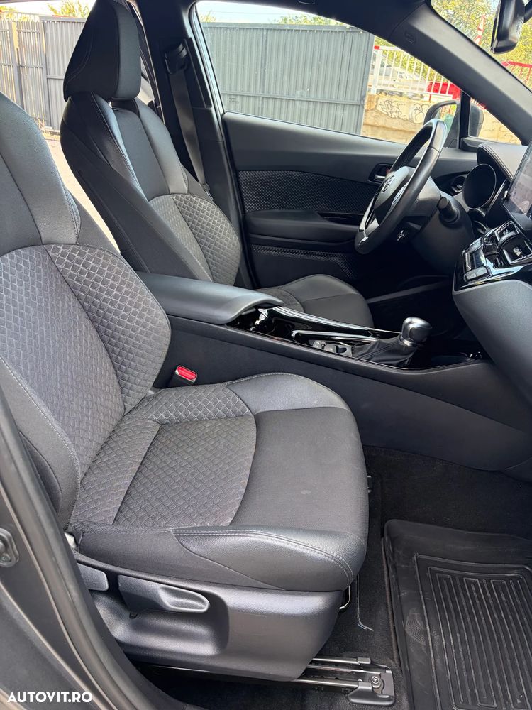 Toyota C-HR Business-Edition - 24