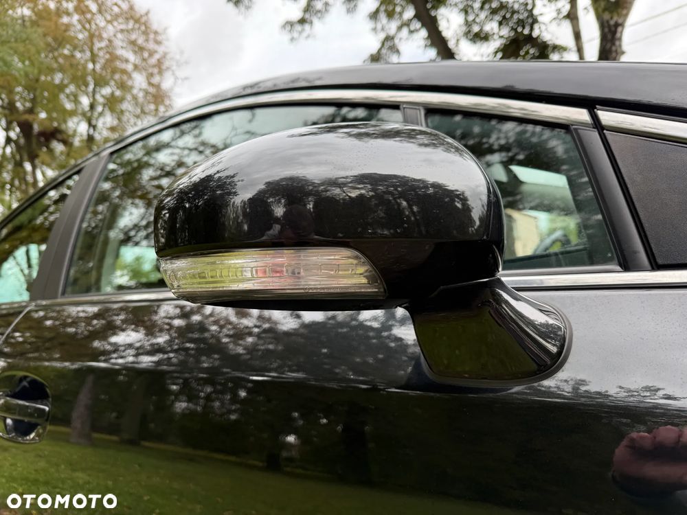 Toyota Avensis 1.6 Luna - 36