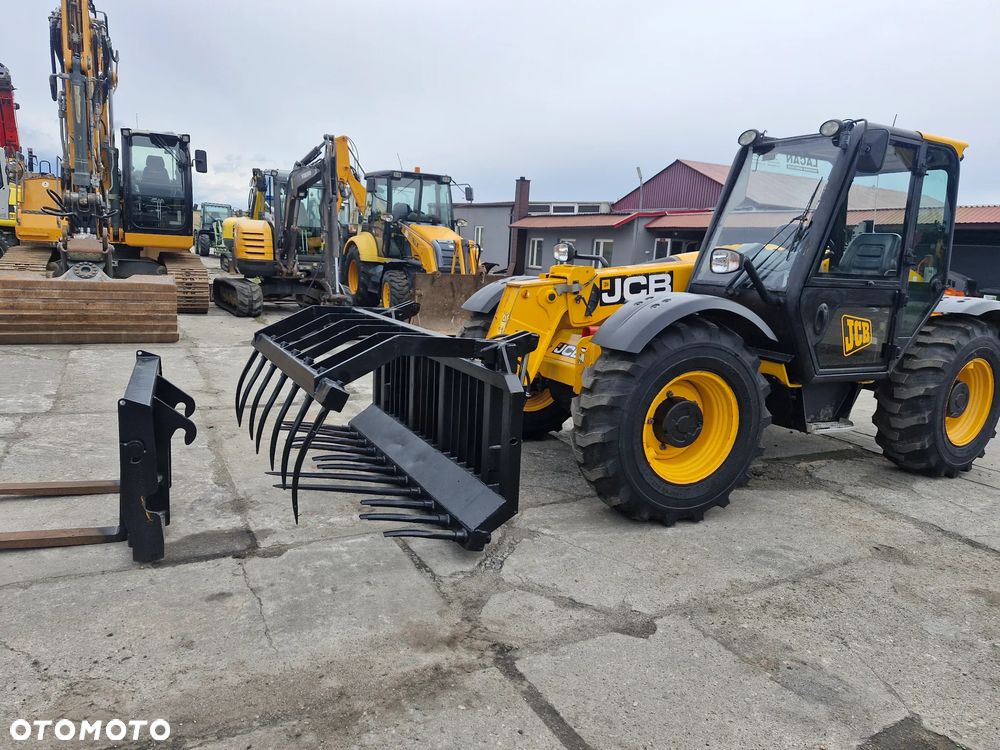 JCB 526-56 agri - 3