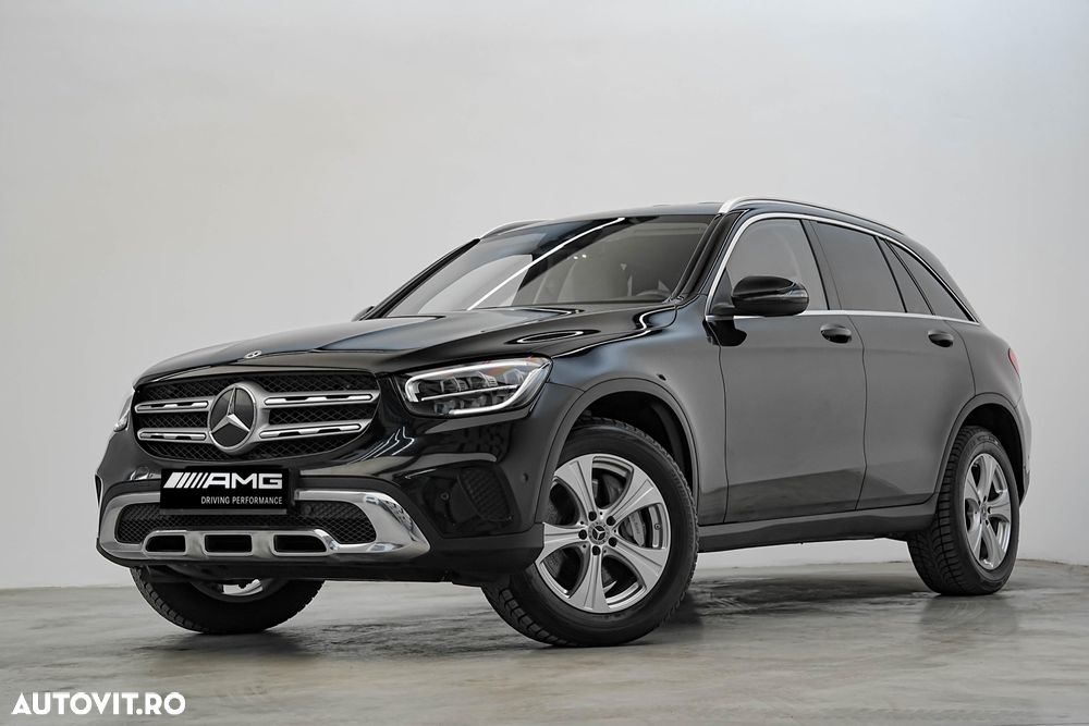 Mercedes-Benz GLC 300 e 4Matic 9G-TRONIC Edition AMG Line - 2