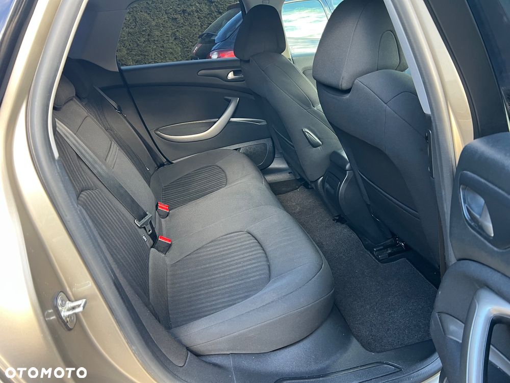 Citroën C5 2.0 16V Confort - 6