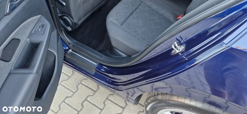 Volkswagen Golf 2.0 TDI SCR DSG Life - 17