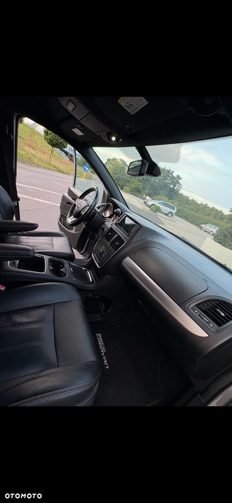 Dodge Grand Caravan 3.6 R/T - 13