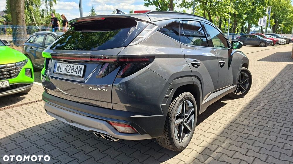 Hyundai Tucson - 2