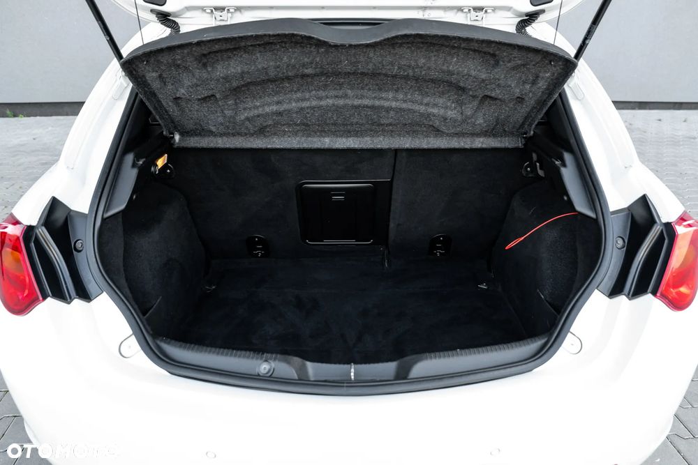 Alfa Romeo Giulietta 1750 TBi Quadrifoglio Verde - 24