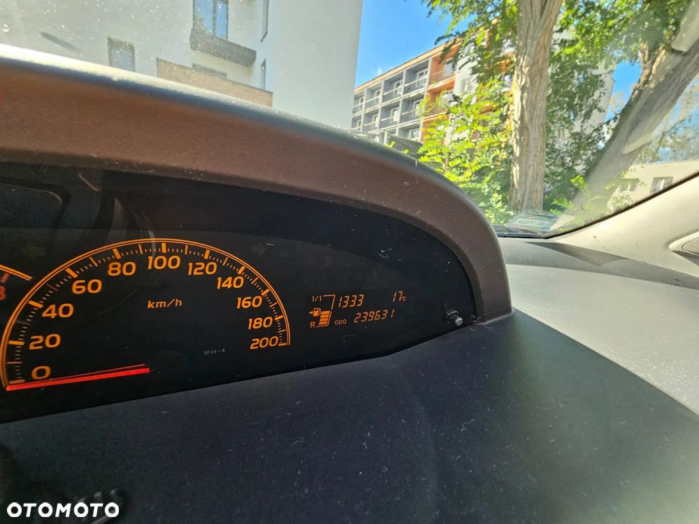 Toyota Yaris - 2