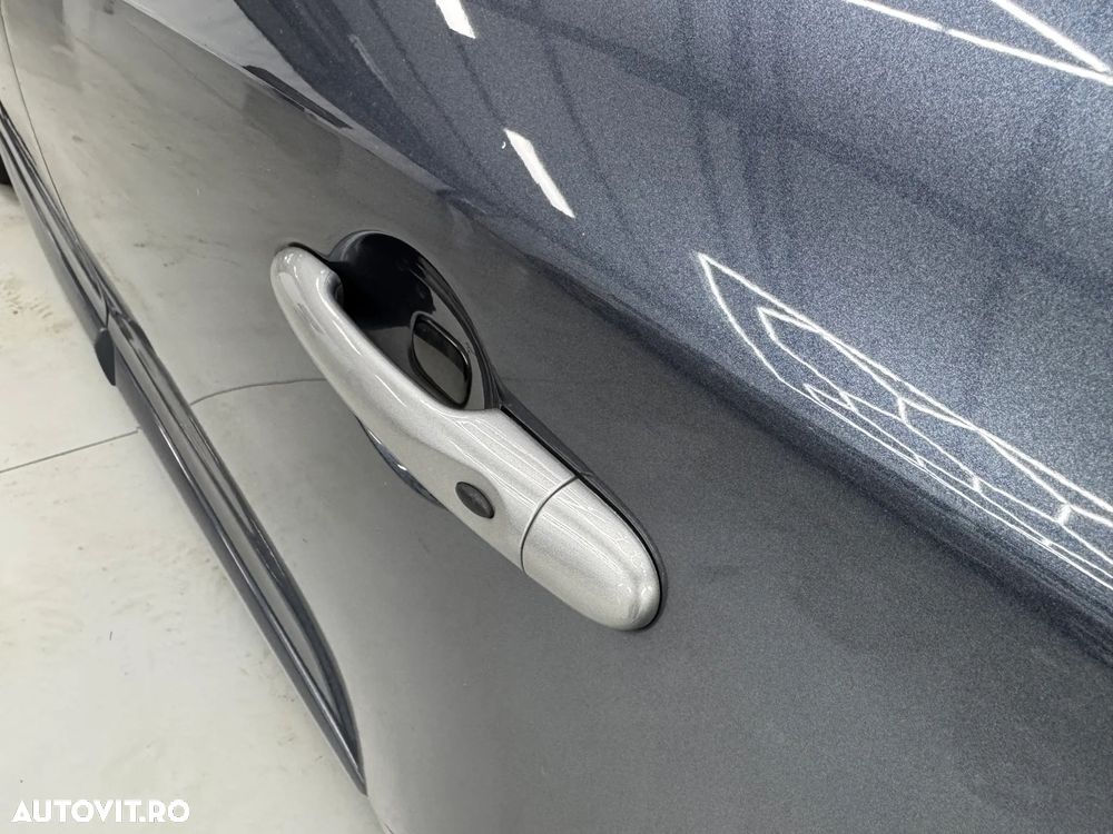 Renault Megane ENERGY dCi 130 GT LINE - 24