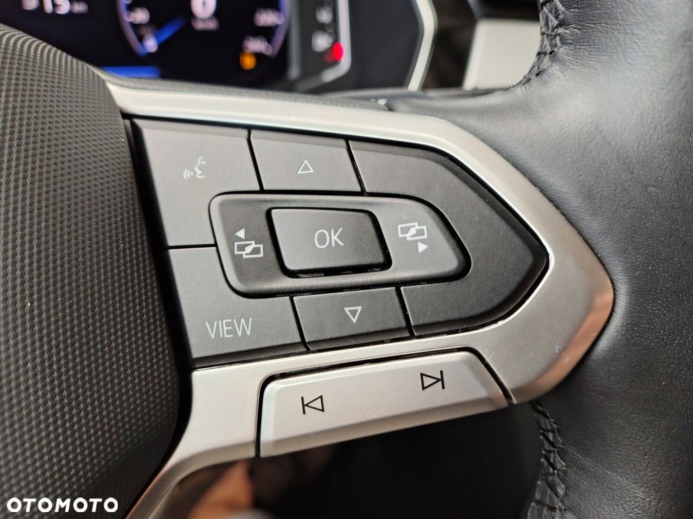 Volkswagen Passat - 27