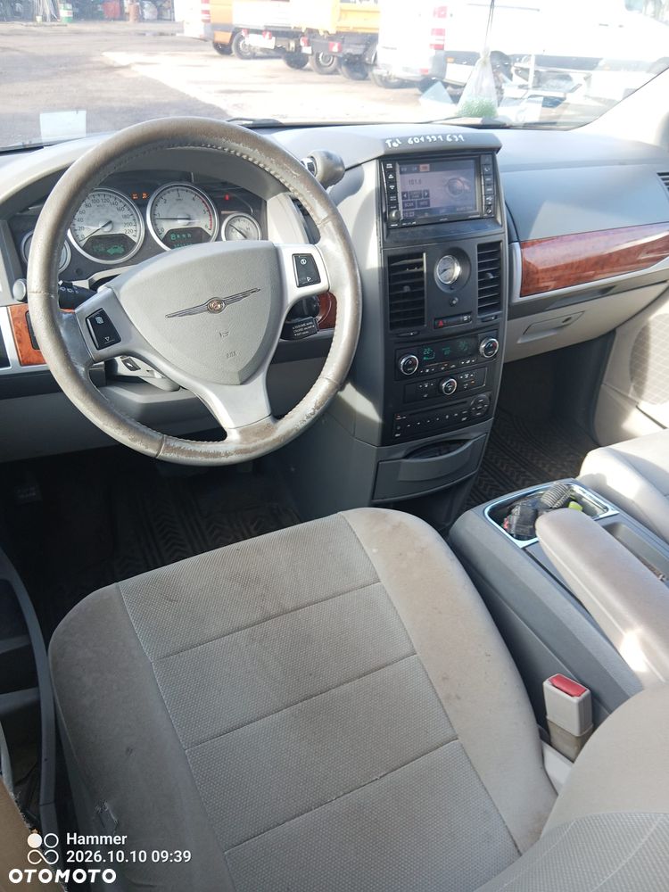Chrysler Grand Voyager - 8