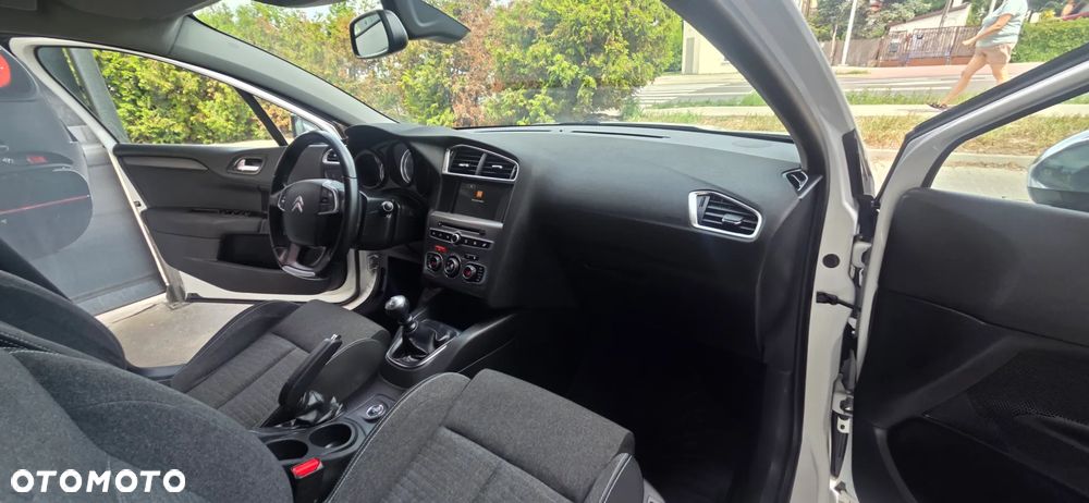 Citroën C4 PureTech e-THP 130 Exclusive - 38