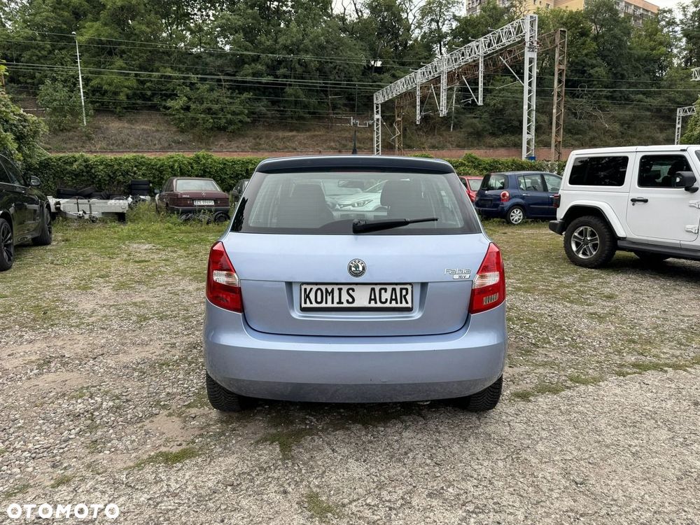 Skoda Fabia - 8