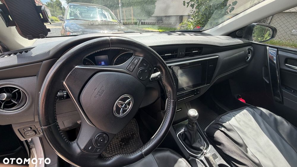 Toyota Auris 1.4 D-4D Premium - 7