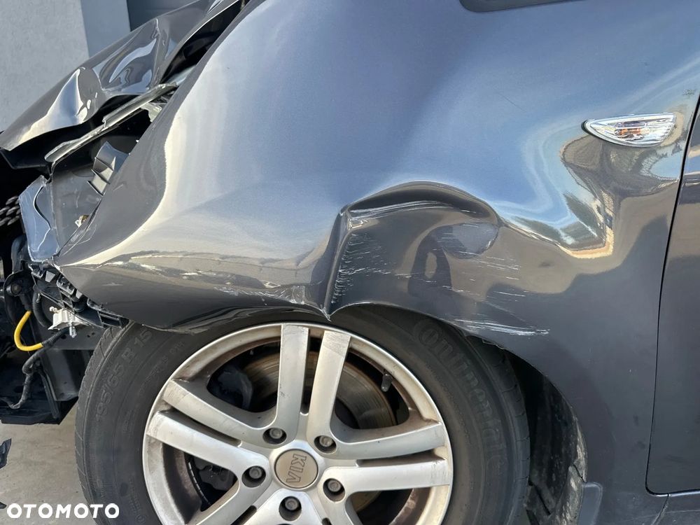 Kia Venga 1.6 Business Line - 17