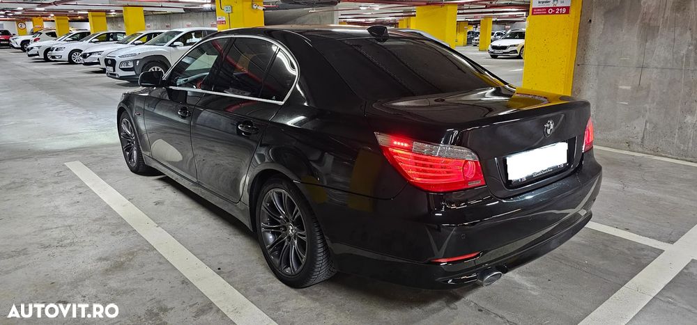 BMW Seria 5 520d Aut. Edition Exclusive - 2